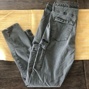 Green pocket jeggings